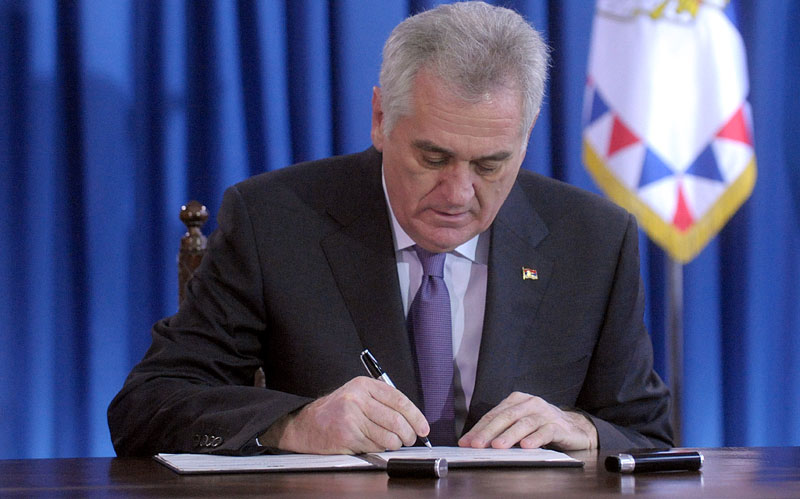 Николић послао председницима 194 писма